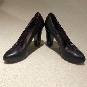 Calvin Klein Leather Pumps